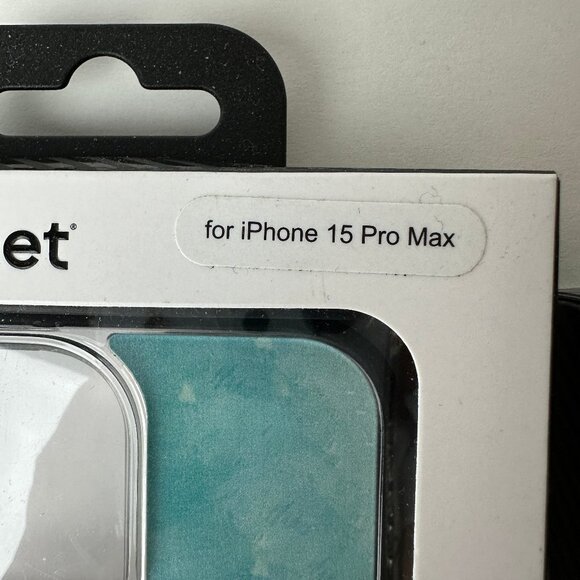 Legend of Zelda Magsafe-Compatible case for iPhone 15 Pro Max - Picture 5 of 5